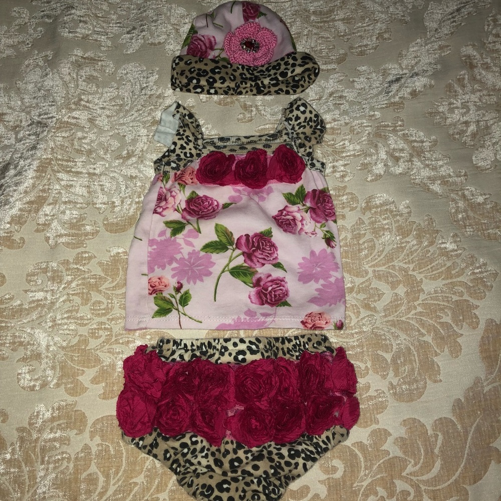 Three piece set for baby girl